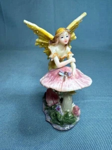 Fairy Pink Miniature Resin Figurine 4.5" x 3" - Picture 1 of 6