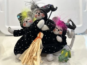 Rare Annalee Halloween Witch Mice Triple Trouble 2004 7” With Bullfrog - Picture 1 of 9