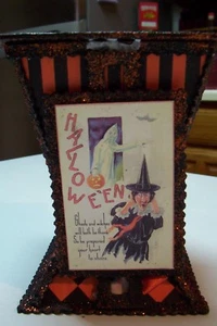 2009 Bethany Lowe/Casey Mack Halloween Haunting Halloween Paper Vase Retired New - Picture 1 of 3