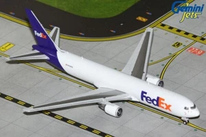 MODELO DE METAL FUNDIDO A PRESIÓN GEMINIJETS (GJFDX2311) FEDEX 767-300F ESCALA 1:400 - Imagen 1 de 1
