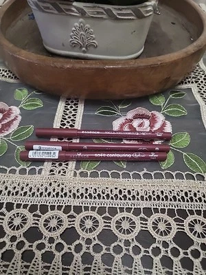 🆕️💯 LOT OF 3 ESSENCE SOFT CONTOURING LIP LINER 05 MELT YOUR HEART 0.04oz EACH - Image 1 of 4