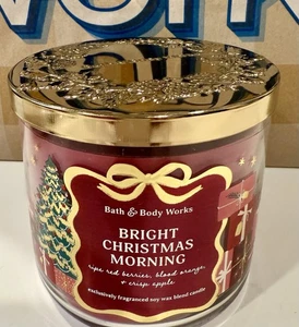 NUEVO Brillante Navidad Mañana 3 Mechas Vela 25-45 Horas de Quemado Baño y Cuerpo Funciona - Imagen 1 de 2