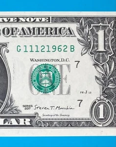 November 12, 1962 / 11 December 1962 : G 11121962 B BIRTHDAY $1 One Dollar Bill - Picture 1 of 3