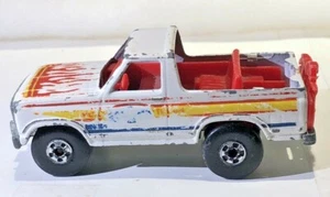Hot Wheels Mattel Ford Bronco White Truck with Flames & Motorcycle Missing Parts - Picture 1 of 6
