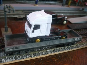 JOUEF WAGON PLAT A BOGIES 1 ere GENERATION AVEC CHARGEMENT (TRACTEUR .IVECO) - Picture 1 of 1