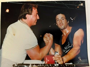 Sylvester Stallone Michael Mike Shadduck Armwrestling Foto signiert Mike Shadduck - Bild 1 von 3