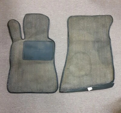 Alfombrillas MERCEDES BENZ ORIGINALES USADAS ALFOMBRILLAS ALFOMBRILLAS Gris R107 560SL 380SL 450SL Foto 1 de 4