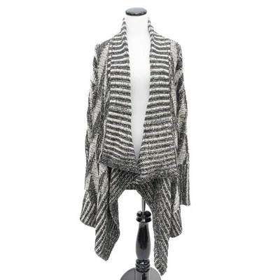 Cárdigan Staring At Stars Negro Blanco Chevron Cortina Frontal Talla Pequeña Foto 1 de 4