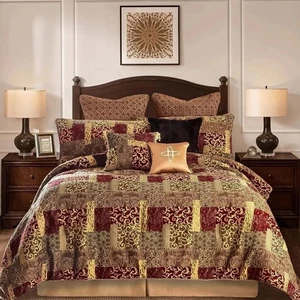 Loom and Mill 9-Piece Jacquard Luxury Traditional Patchwork Comforter Set, King - Picture 1 of 11