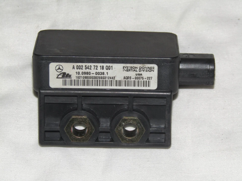 98-05 MERCEDES SLK230 ML500 ESP YAW TURN RATE SPPED SENSOR A 002 542 72 18 Foto 1 de 4