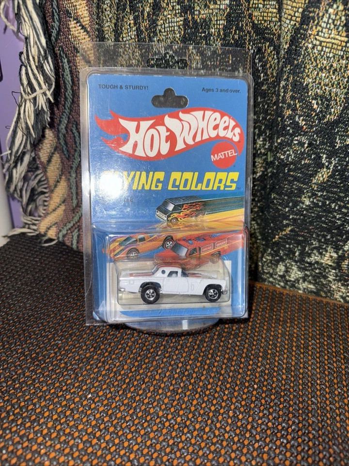 Coche fundido a presión Flying Colors '57 T-Bird 1997-1978 Foto 1 de 1