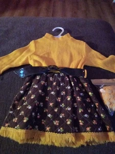 Vintage 70er Jahre gelbes Kleid mit Gürtel und Strumpfhose Größe 3 - Bild 1 von 5