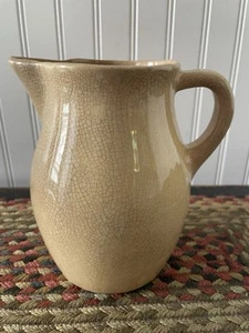 Brocca in ferro da fattoria pazza macchiata beige bianca primitiva 6 1/2" - Foto 1 di 8