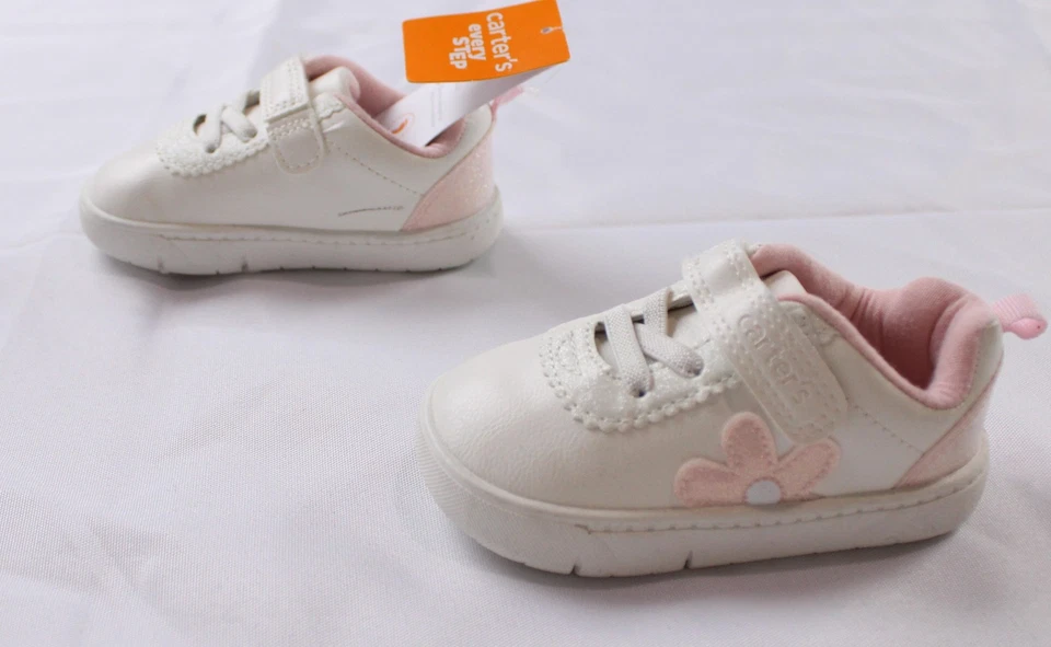 Zapatillas informales Carters para niñas pequeñas First Walker Flower AC2 blancas EE. UU.: 4,5 Foto 1 de 4