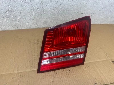 Luz trasera interior del lado derecho del pasajero Dodge Journey 2009-2011 OEM M0803 SIN LED Foto 1 de 4