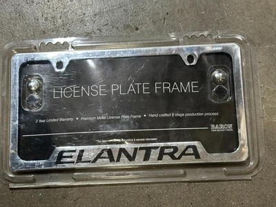 NUEVO OEM HYUNDAI ELANTRA - MARCO DE MATRÍCULA CROMADO - CON HERRAJES Foto 1 de 2