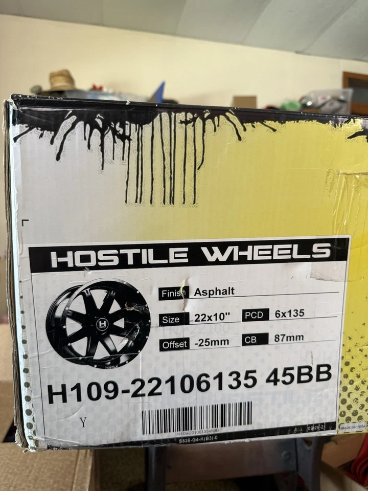 Rueda 22x10 Hostile H109 Alpha Asphalt (negro mate) 6x135 (-25 mm) Foto 1 de 3