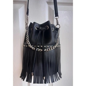Women's Boohoo Black Tassle Fringe Bucket Bag With Chain Strap - Picture 1 of 3