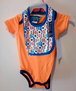 Mon Petit Keep Smiling Monkey Orange Bodysuit and 2 Sided Bib Baby 6-9 months - Imagen 1 de 3