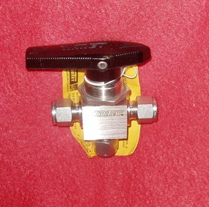 Válvula de bola de 3 vías Swagelok Nupro Whitey SS, SS-44XS6 - Imagen 1 de 1
