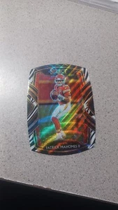 Panini Select 2020 - Club Level Patrick Mahomes II #202 Zebra Prizm troquelado - Imagen 1 de 3