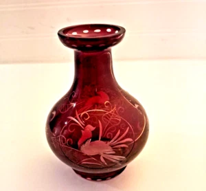 Vintage Czech Bohemian Ruby Red Cut To Clear Etched Glass Bud Vase Bird 4.5" - Picture 1 of 19