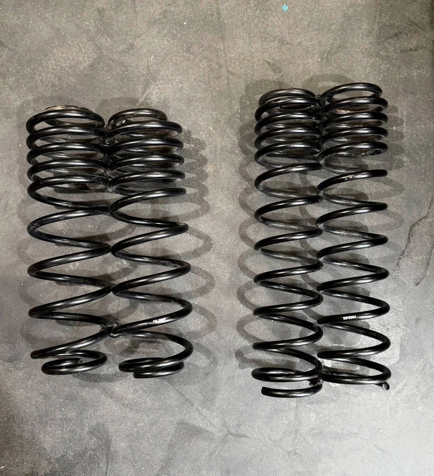 Capa de metal Jeep JT Gladiator / JL Wrangler True Dual Rate muelle helicoidal delantero/trasero Foto 1 de 4