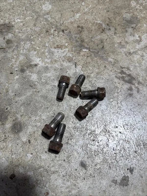 Jeep Cherokee XJ 91-01 AX15 Pressure Plate Bolt Set OEM (6) (RS94) - image 1 of 2