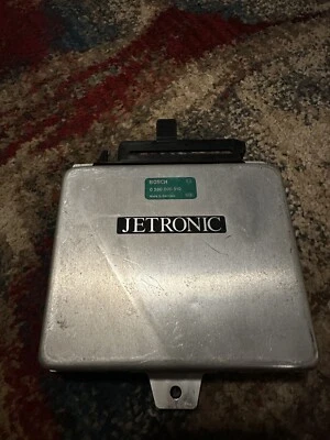 Módulo de control del motor Jetronic OEM Volvo 244 245 2,3 L L4 1983 1984 / 0280000510 Foto 1 de 4