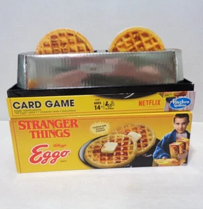 Nuevo juego de cartas Hasbro/Netflix Stranger Things Eggo 2017 caja abierta con tarjetas selladas - Imagen 1 de 7