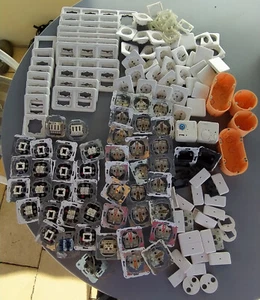 Elektro-Installationsmaterial, Schalter, Steckdosen usw., gebraucht - Bild 1 von 1