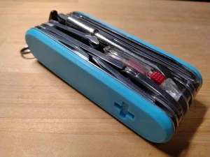 Victorinox Custom CyberTool Multi-Light Knifeless with Saw & File - Foto 1 di 10