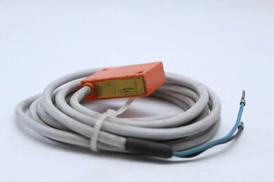 efector IN-2002 AB0W - Image 1 of 4