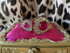 Betsey Johnson Heart Of Glass Fuchsia Pink Crystal AB Hinged Bangle Bracelet 