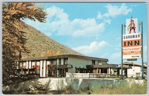 Cache Creek British Columbia Vintage Postcard Sandman Inn Motel - Foto 1 di 2
