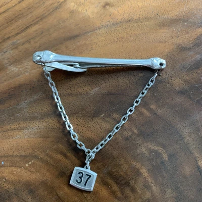 Vintage Hickok Double Lion Tie Clip Bar with Chain #50 Silver Plate Men's Formal - Image 1 of 4