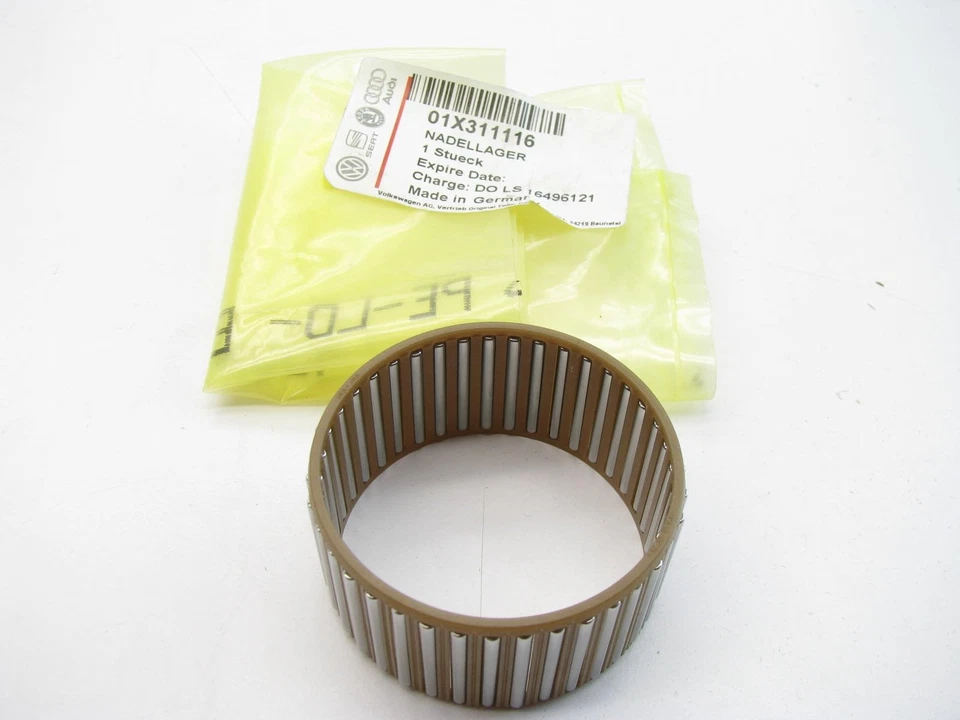 NUEVO GENUINO Cojinete de eje de entrada de transmisión manual OEM Audi 01X311116 Foto 1 de 1