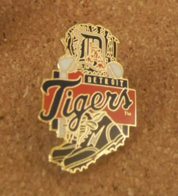 Detroit Tigers mitt balls spikes lapel pin 1995 MLB c43491 - Image 1 of 4