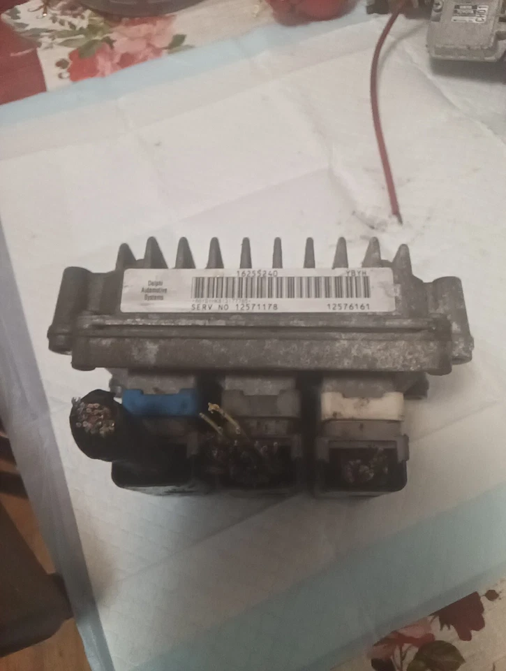 Computadora Chevy Trailblazer o GMC Envoy 2002 ecu ecm 16255240 Foto 1 de 4