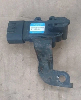 Sensor de vapor de combustible para camioneta Toyota T100 1997-1998 89460-0W020 Foto 1 de 4