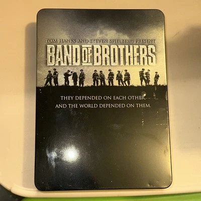 Band Of Brothers DVD Collector's Tin Complete 6-Disc Set HBO 2010 Tin Case WW2 Foto 1 de 4