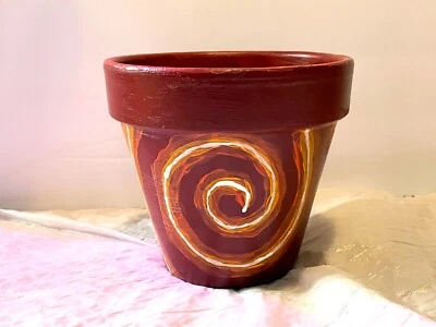 Maceta de terracota abstracta pintada a mano en espiral roja y naranja de 6 pulgadas Foto 1 de 4