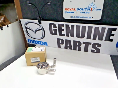 Enfriador de aceite genuino Mazda CX-7 Mazda 3 y 5 con sello LF6W-14-700A OE OEM Foto 1 de 3