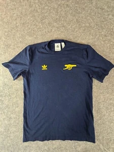 ๐ XS Adidas Arsenal 2023 Travel Tee โ Navy & Yellow โ Trefoil & Cannon Crest โฝ - Picture 1 of 7