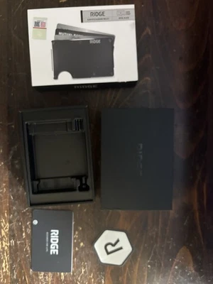 Solo caja billetera Ridge Foto 1 de 3