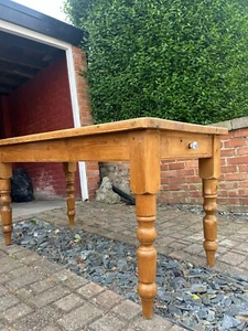 DINING TABLE Classic Pine Farmhouse Kitchen Diner with drawer and handle. - Picture 1 of 4