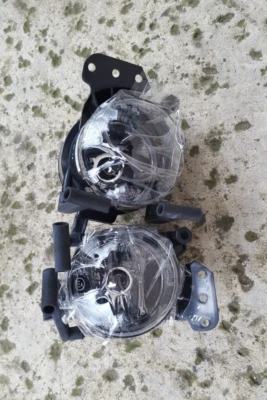 04 05 06 07 08 JUEGO DE LUCES ANTINIEBLA IZQUIERDA DERECHA BMW 5 E60 525i 530i recambio Foto 1 de 4