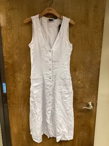 Women NWT "Tahari" beige sleeveless button up dress. Size 2 - Picture 1 of 2