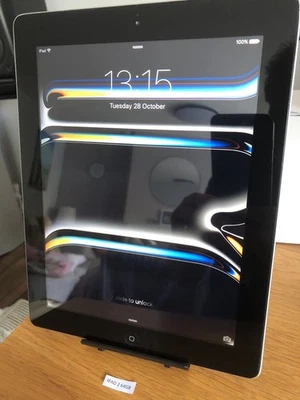 Apple iPad 2 9.7in 64GB Wi-Fi Tablet - Black - Image 1 of 4