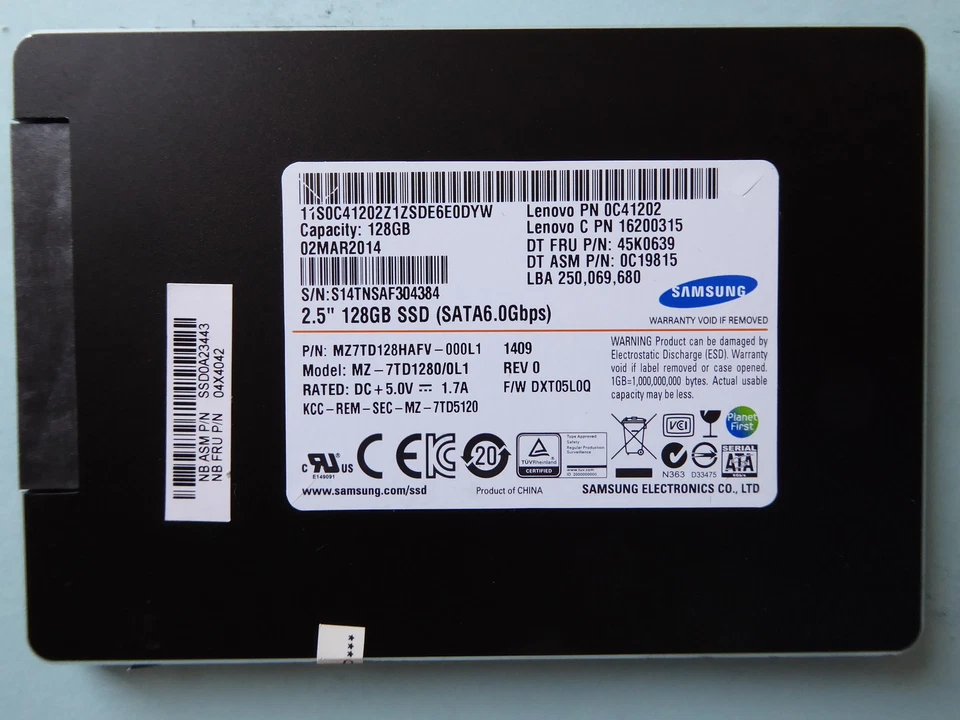 Samsung SSD MZ-7PA1280 /0L1 | FW: DXT05L0Q | 128 GB - Bild 1 von 1